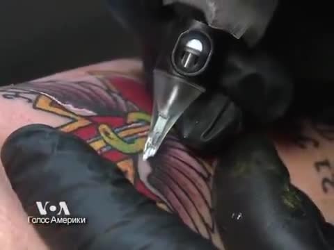 文化科技新闻 · 2013-01-04 - life-saving tattoos