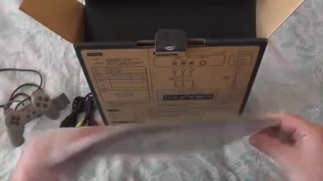 生活短片 · 第11集 · Sony Playstation SCPH-1000 - Распаковка 