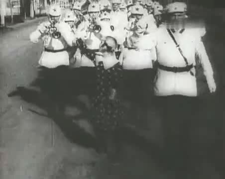 苏联儿童片 · 第5集 · 1936. Леночка и виноград