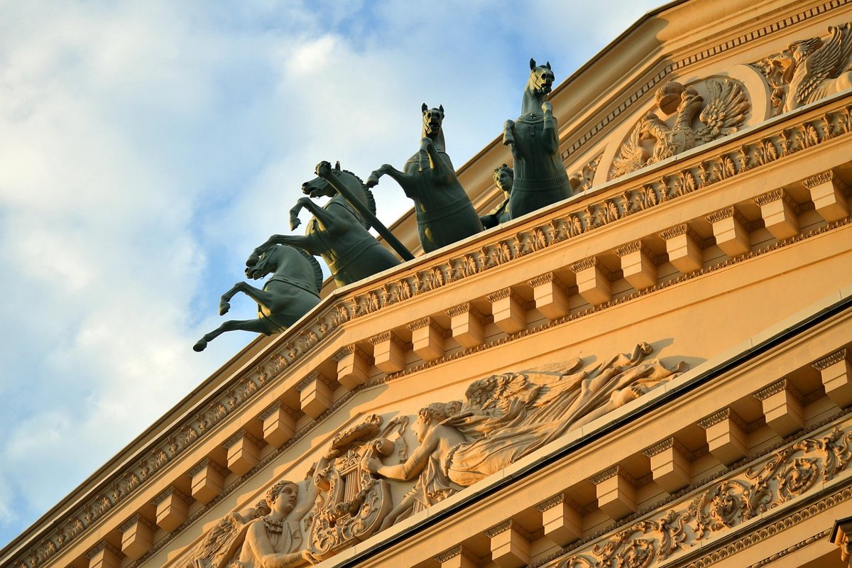 Африканская мода выходит на мировой уровень 封面